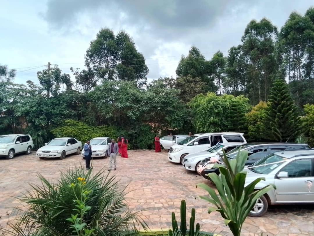 Riverside Resort Hotel Kabale Exterior photo